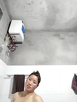 Lilinn  online show from April 3, 2026, 11:41 am