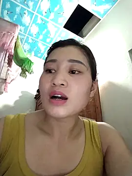 Lilinn  online show from April 7, 2026, 12:38 pm