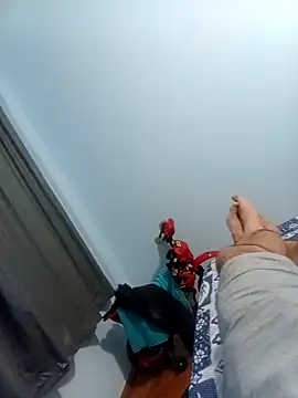 Snapshot of ronron980 chatting on March 31, 2026, 6:14 am ronron980 online show from March 31, 2026, 6:14 am