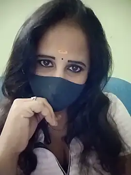 Snapshot of Tamil_Rani- chatting on June 4, 2026, 6:03 pm Tamil Rani- online show from June 4, 2026, 6:03 pm