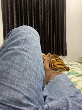 honeydewbutterfies online show from May 29, 2026, 11:25 pm