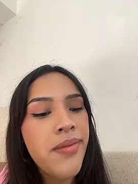Mia-villalobos online show from June 30, 2026, 1:45 pm