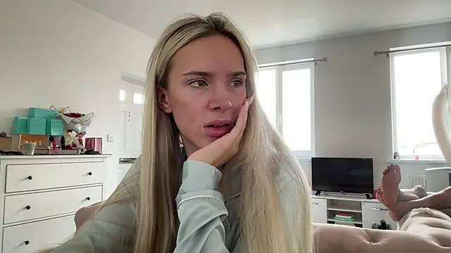 Naughtyblondex online show from June 29, 2026, 10:48 am