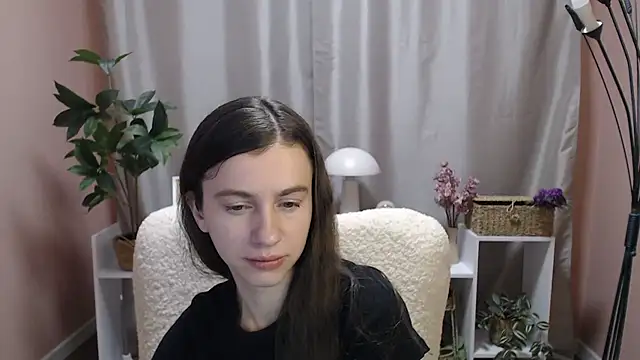 MistyBree online show from March 6, 2026, 9:17 am