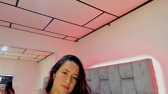 Snapshot of Scarlet_Goddess chatting on March 2, 2026, 1:18 pm Scarlet Goddess online show from March 2, 2026, 1:18 pm