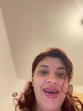 Snapshot of MommySexxy23 chatting on April 2, 2026, 5:43 pm MommySexxy23 online show from April 2, 2026, 5:43 pm