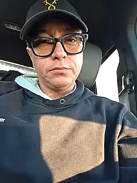 DoggiiDick online show from March 10, 2026, 2:11 pm