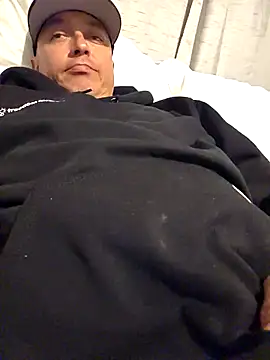 DoggiiDick online show from March 28, 2026, 2:44 am