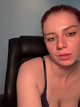 VelvetChloe online show from May 19, 2026, 11:16 am