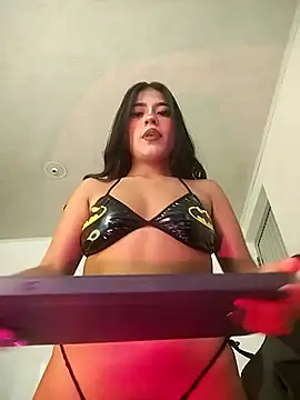 Snapshot of CaticaSquiiirt chatting on March 2, 2026, 10:05 pm CaticaSquiiirt online show from March 2, 2026, 10:05 pm