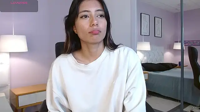 Cataleyaa23 online show from March 11, 2026, 7:20 pm