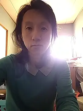 mako7612 online show from April 14, 2026, 2:39 am