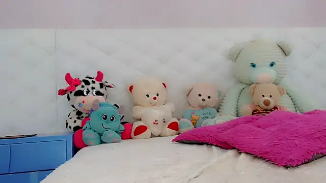 catriona queen16 online show from March 20, 2026, 3:44 am