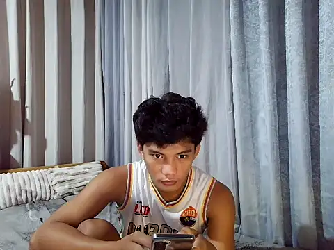 Snapshot of marksurelyhard chatting on March 2, 2026, 6:58 am marksurelyhard online show from March 2, 2026, 6:58 am