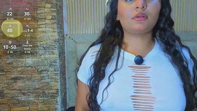 amarahanks11 online show from March 16, 2026, 8:13 pm