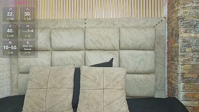 amarahanks11 online show from March 24, 2026, 3:22 am