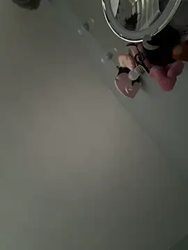 BeeMay22 online show from March 4, 2026, 11:38 am