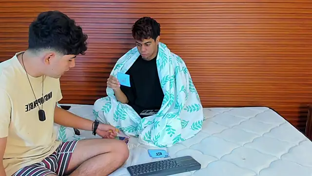 peakk twiinns online show from April 1, 2026, 1:41 pm