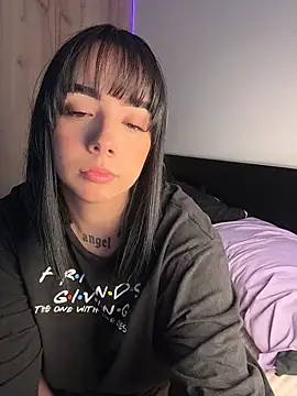 Encore Angel online show from May 8, 2026, 10:37 pm