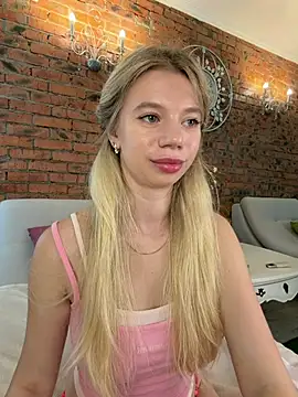 BellaSuns online show from July 6, 2026, 11:07 pm