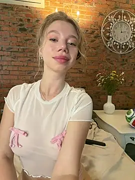BellaSuns online show from July 9, 2026, 10:58 pm