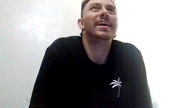 Snapshot of TallHungandCloudy69 chatting on March 6, 2026, 2:02 pm TallHungandCloudy69 online show from March 6, 2026, 2:02 pm