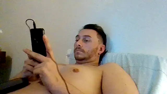 Snapshot of TallHungandCloudy69 chatting on March 7, 2026, 2:47 pm TallHungandCloudy69 online show from March 7, 2026, 2:47 pm