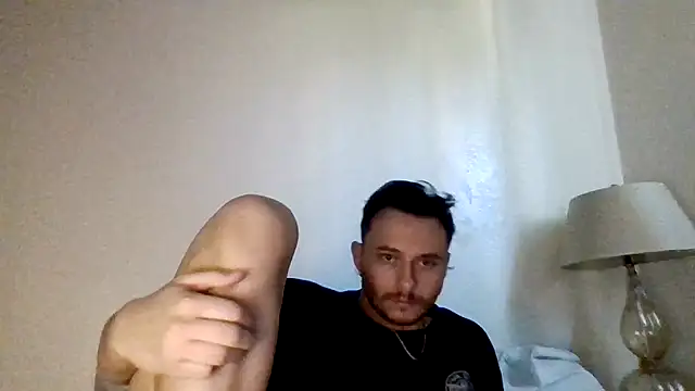Snapshot of TallHungandCloudy69 chatting on March 11, 2026, 7:20 pm TallHungandCloudy69 online show from March 11, 2026, 7:20 pm