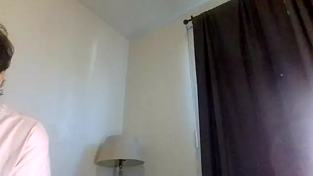 Snapshot of TallHungandCloudy69 chatting on March 28, 2026, 8:30 pm TallHungandCloudy69 online show from March 28, 2026, 8:30 pm