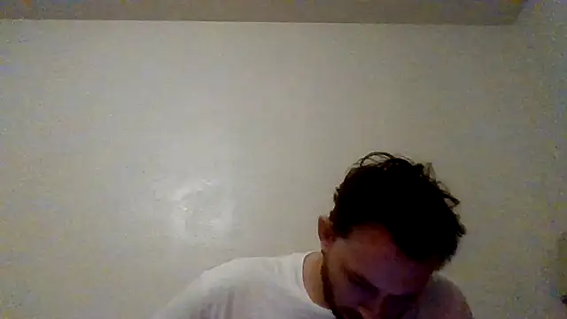 Snapshot of TallHungandCloudy69 chatting on March 29, 2026, 9:42 am TallHungandCloudy69 online show from March 29, 2026, 9:42 am