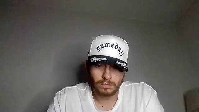 Snapshot of TallHungandCloudy69 chatting on April 1, 2026, 6:25 am TallHungandCloudy69 online show from April 1, 2026, 6:25 am