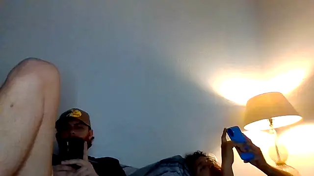 Snapshot of TallHungandCloudy69 chatting on April 9, 2026, 12:21 am TallHungandCloudy69 online show from April 9, 2026, 12:21 am
