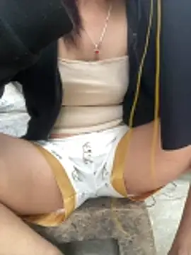 Candy baby01 online show from April 16, 2026, 10:16 am