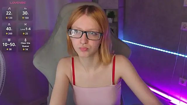 Emma Dusk online show from June 28, 2026, 9:37 am