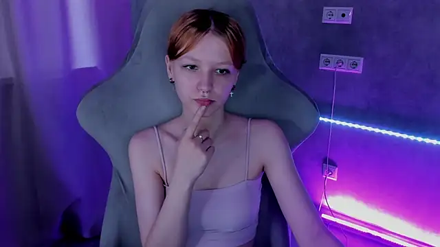 Emma Dusk online show from July 15, 2026, 9:47 am
