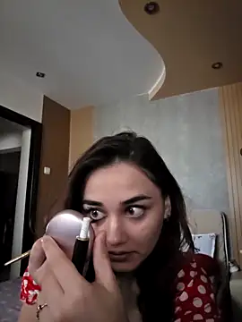 Snapshot of KatarinaHeaven chatting on May 14, 2026, 3:19 pm KatarinaHeaven online show from May 14, 2026, 3:19 pm