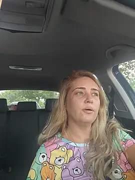 MellanieBliss online show from July 22, 2026, 4:26 am
