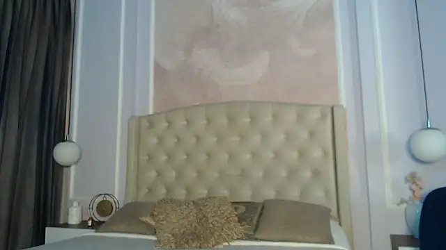 LiaTrainor online show from March 9, 2026, 12:42 pm