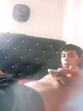 elvergalargit333 online show from March 18, 2026, 5:27 pm