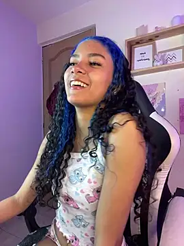 Snapshot of Franchezcaa_ chatting on May 9, 2026, 5:51 pm Franchezcaa online show from May 9, 2026, 5:51 pm