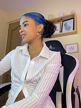 Snapshot of Franchezcaa_ chatting on May 27, 2026, 7:22 pm Franchezcaa online show from May 27, 2026, 7:22 pm