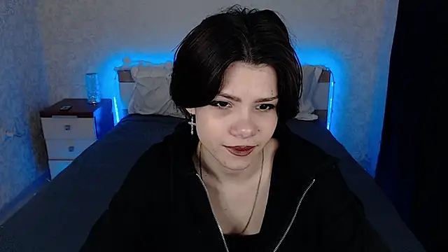 llittle-peachh online show from March 18, 2026, 5:16 pm