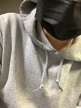 moon blue199x online show from March 3, 2026, 2:01 pm