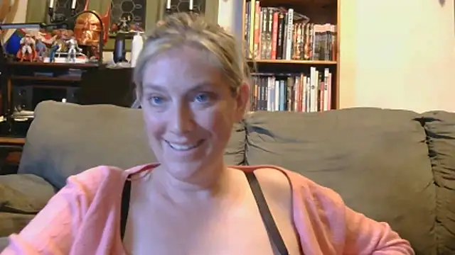 MistyMountains96 online show from June 5, 2026, 3:24 am
