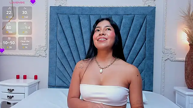 Leandra-Johnson online show from April 15, 2026, 7:58 pm