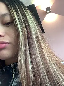 Snapshot of Baby_Pink_Love chatting on March 5, 2026, 8:05 pm Baby Pink Love online show from March 5, 2026, 8:05 pm