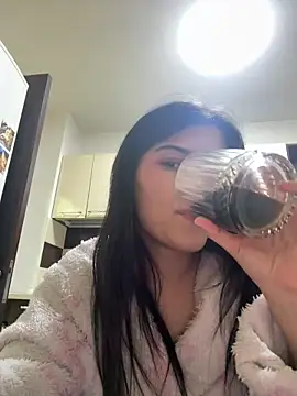 Snapshot of MistressMollyx chatting on March 2, 2026, 10:49 pm MistressMollyx online show from March 2, 2026, 10:49 pm