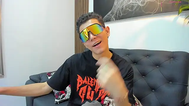 nicocrown online show from March 14, 2026, 8:03 pm