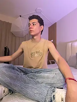 nicocrown online show from March 23, 2026, 8:02 pm