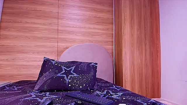 kiara lp online show from May 22, 2026, 3:13 am